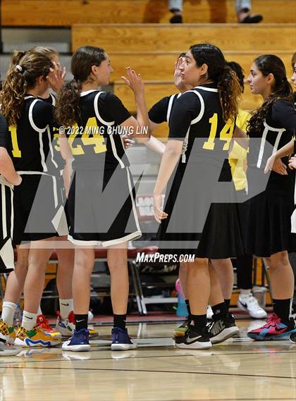Thumbnail 2 in Yeshiva University of Los Angeles (YULA) @ Laguna Beach (CIF SS D5AA Quarterfinal) photogallery.