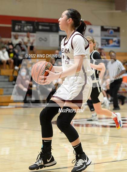 Thumbnail 2 in Yeshiva University of Los Angeles (YULA) @ Laguna Beach (CIF SS D5AA Quarterfinal) photogallery.