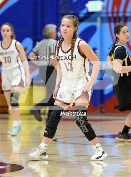Thumbnail 2 in Yeshiva University of Los Angeles (YULA) @ Laguna Beach (CIF SS D5AA Quarterfinal) photogallery.