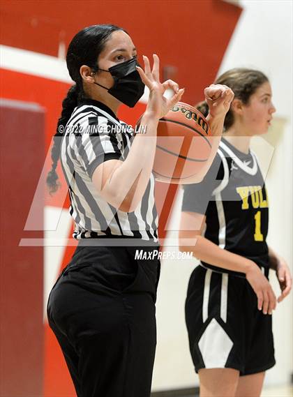Thumbnail 3 in Yeshiva University of Los Angeles (YULA) @ Laguna Beach (CIF SS D5AA Quarterfinal) photogallery.