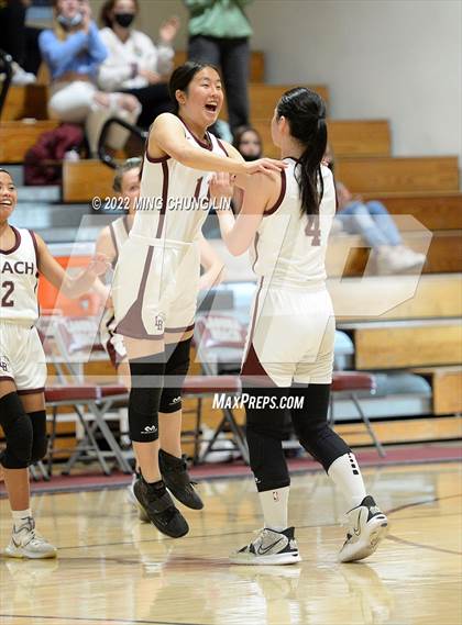 Thumbnail 2 in Yeshiva University of Los Angeles (YULA) @ Laguna Beach (CIF SS D5AA Quarterfinal) photogallery.