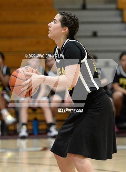 Thumbnail 1 in Yeshiva University of Los Angeles (YULA) @ Laguna Beach (CIF SS D5AA Quarterfinal) photogallery.