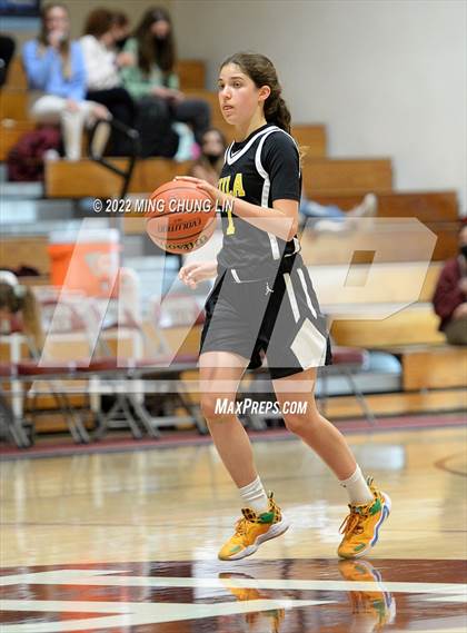 Thumbnail 3 in Yeshiva University of Los Angeles (YULA) @ Laguna Beach (CIF SS D5AA Quarterfinal) photogallery.