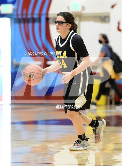 Thumbnail 1 in Yeshiva University of Los Angeles (YULA) @ Laguna Beach (CIF SS D5AA Quarterfinal) photogallery.
