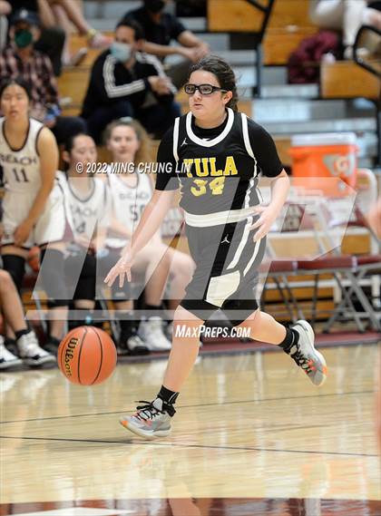 Thumbnail 1 in Yeshiva University of Los Angeles (YULA) @ Laguna Beach (CIF SS D5AA Quarterfinal) photogallery.