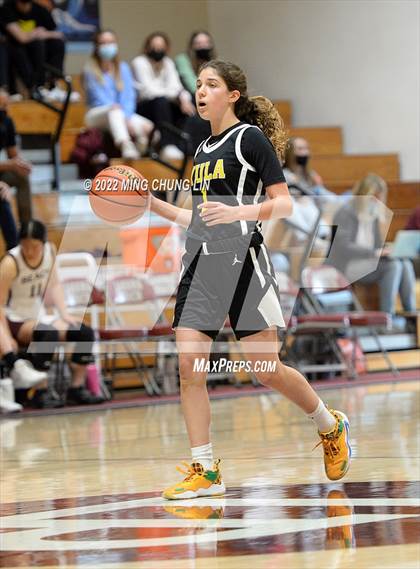 Thumbnail 1 in Yeshiva University of Los Angeles (YULA) @ Laguna Beach (CIF SS D5AA Quarterfinal) photogallery.