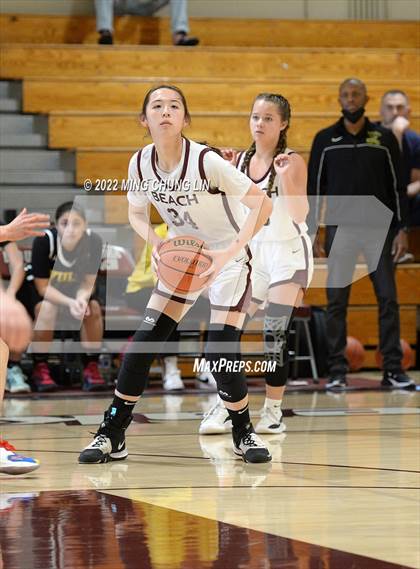 Thumbnail 3 in Yeshiva University of Los Angeles (YULA) @ Laguna Beach (CIF SS D5AA Quarterfinal) photogallery.