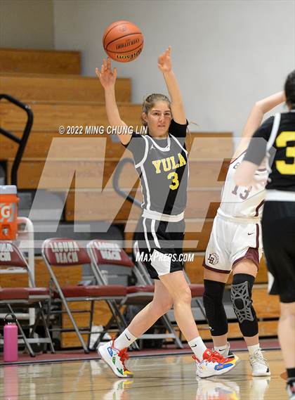 Thumbnail 3 in Yeshiva University of Los Angeles (YULA) @ Laguna Beach (CIF SS D5AA Quarterfinal) photogallery.