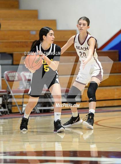 Thumbnail 2 in Yeshiva University of Los Angeles (YULA) @ Laguna Beach (CIF SS D5AA Quarterfinal) photogallery.