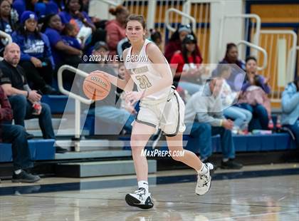 Thumbnail 1 in Ben Davis vs. Mt. Vernon (IHSAA 4A Regional 6 Championship) photogallery.