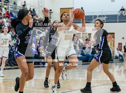 Thumbnail 1 in Ben Davis vs. Mt. Vernon (IHSAA 4A Regional 6 Championship) photogallery.