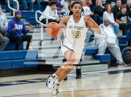Thumbnail 1 in Ben Davis vs. Mt. Vernon (IHSAA 4A Regional 6 Championship) photogallery.