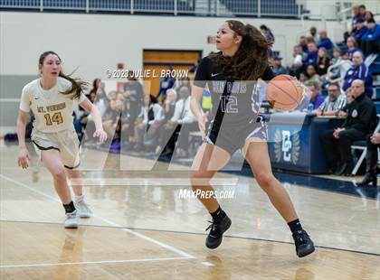 Thumbnail 3 in Ben Davis vs. Mt. Vernon (IHSAA 4A Regional 6 Championship) photogallery.