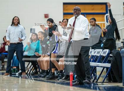 Thumbnail 2 in Ben Davis vs. Mt. Vernon (IHSAA 4A Regional 6 Championship) photogallery.