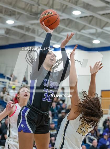 Thumbnail 2 in Ben Davis vs. Mt. Vernon (IHSAA 4A Regional 6 Championship) photogallery.