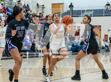 Thumbnail 3 in Ben Davis vs. Mt. Vernon (IHSAA 4A Regional 6 Championship) photogallery.