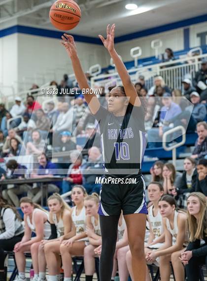 Thumbnail 1 in Ben Davis vs. Mt. Vernon (IHSAA 4A Regional 6 Championship) photogallery.