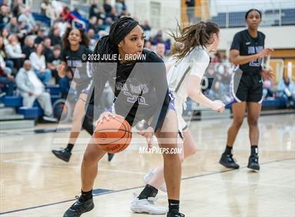 Thumbnail 3 in Ben Davis vs. Mt. Vernon (IHSAA 4A Regional 6 Championship) photogallery.