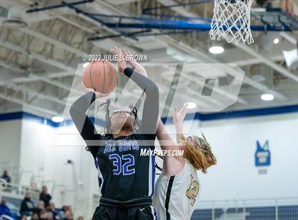 Thumbnail 1 in Ben Davis vs. Mt. Vernon (IHSAA 4A Regional 6 Championship) photogallery.
