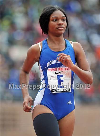 Thumbnail 2 in Penn Relays (4x100 Final) photogallery.