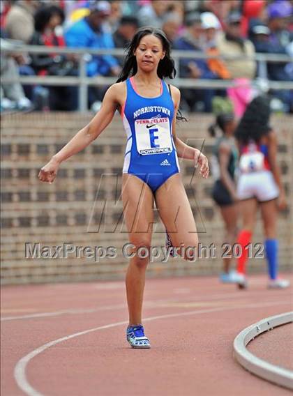 Thumbnail 1 in Penn Relays (4x100 Final) photogallery.