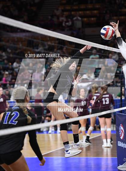 Thumbnail 3 in Denver Christian vs. Wiggins (CHSAA 2A Semifinal) photogallery.