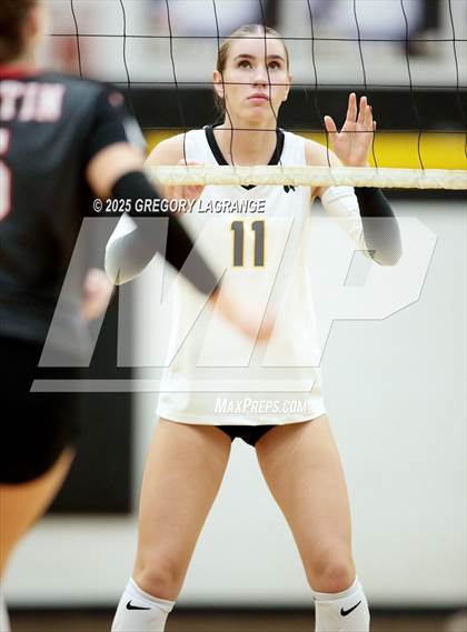 Thumbnail 2 in Martin vs Fossil Ridge photogallery.