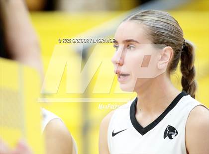 Thumbnail 1 in Martin vs Fossil Ridge photogallery.