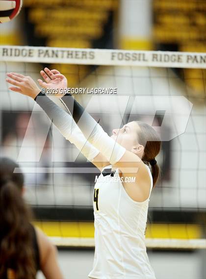 Thumbnail 1 in Martin vs Fossil Ridge photogallery.