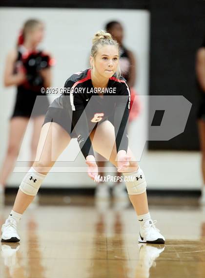 Thumbnail 2 in Martin vs Fossil Ridge photogallery.