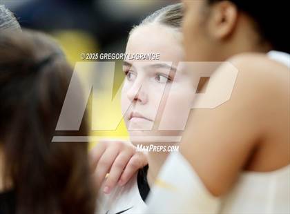 Thumbnail 2 in Martin vs Fossil Ridge photogallery.