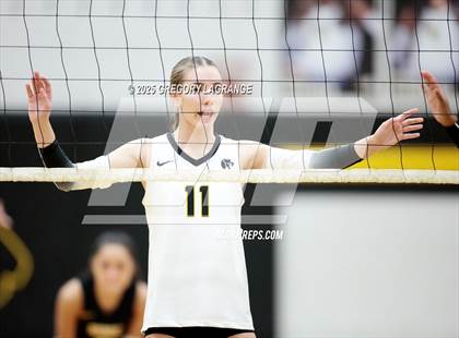 Thumbnail 2 in Martin vs Fossil Ridge photogallery.