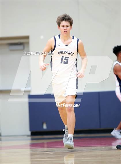 Thumbnail 1 in Conroe vs Kingwood (McDonald's Texas Invitational) photogallery.
