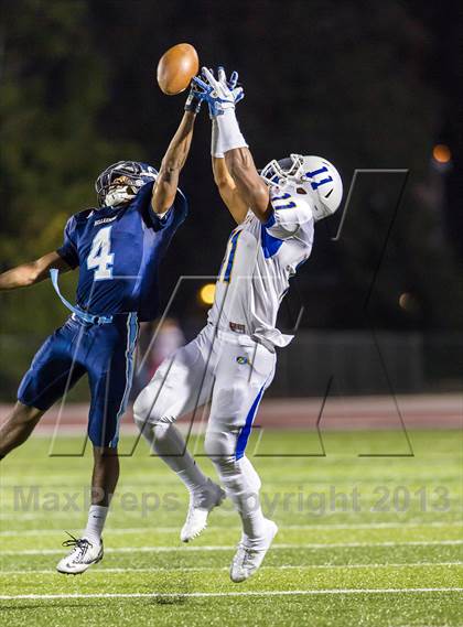 Thumbnail 2 in Serra @ Bellarmine photogallery.