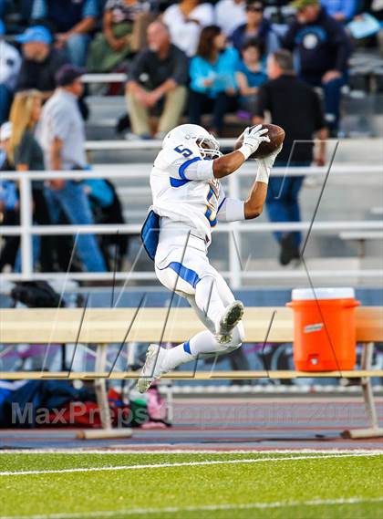 Thumbnail 2 in Serra @ Bellarmine photogallery.