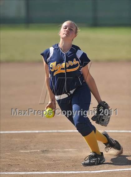 Thumbnail 1 in Pioneer @ Inderkum photogallery.