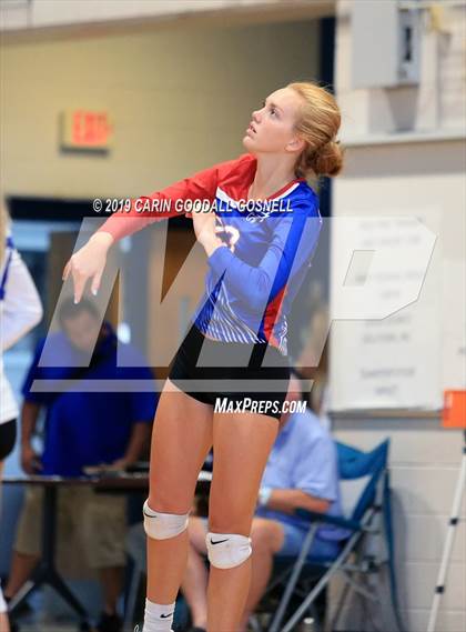 Thumbnail 3 in West Craven vs Swansboro (Joseph L. Beasley Spikefest) photogallery.