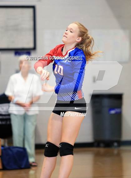 Thumbnail 2 in West Craven vs Swansboro (Joseph L. Beasley Spikefest) photogallery.