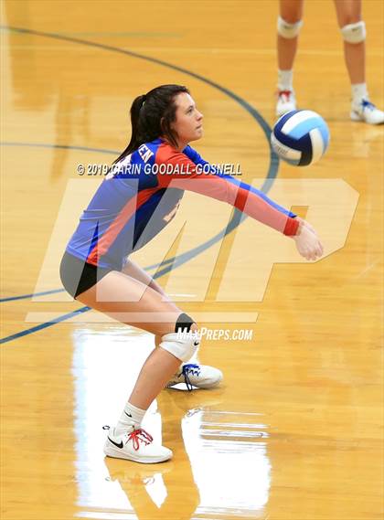 Thumbnail 3 in West Craven vs Swansboro (Joseph L. Beasley Spikefest) photogallery.