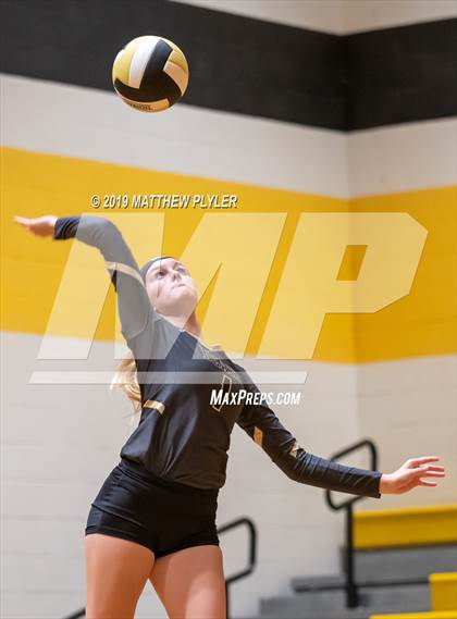 Thumbnail 2 in South View vs Gray's Creek (PAC Tournament Semifinal) photogallery.