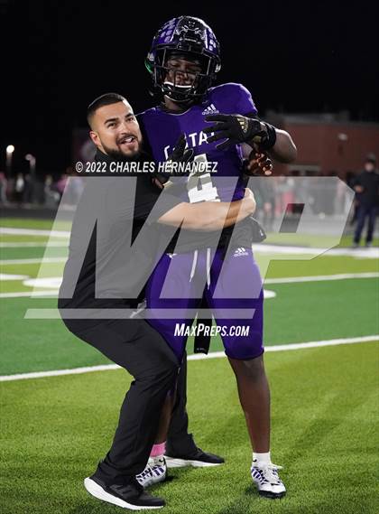 Thumbnail 3 in A&M Consolidated @ College Station photogallery.