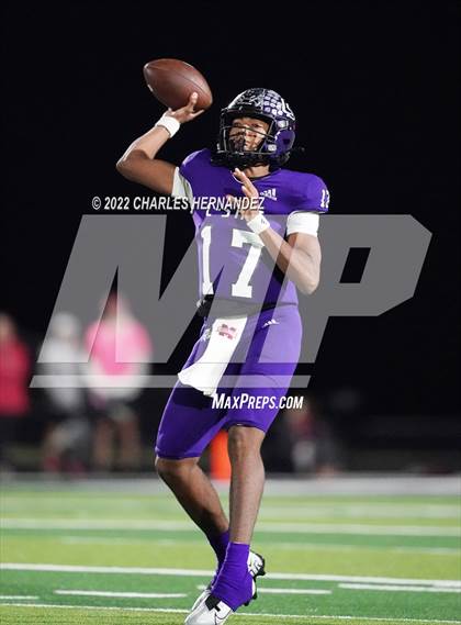 Thumbnail 2 in A&M Consolidated @ College Station photogallery.