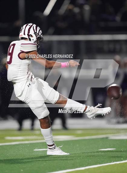 Thumbnail 2 in A&M Consolidated @ College Station photogallery.