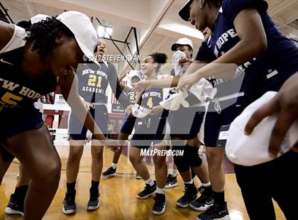 Thumbnail 3 in New Hope Academy vs. St. John's (GEICO National Tournament Final) photogallery.