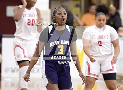 Thumbnail 2 in New Hope Academy vs. St. John's (GEICO National Tournament Final) photogallery.