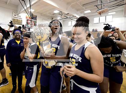 Thumbnail 3 in New Hope Academy vs. St. John's (GEICO National Tournament Final) photogallery.