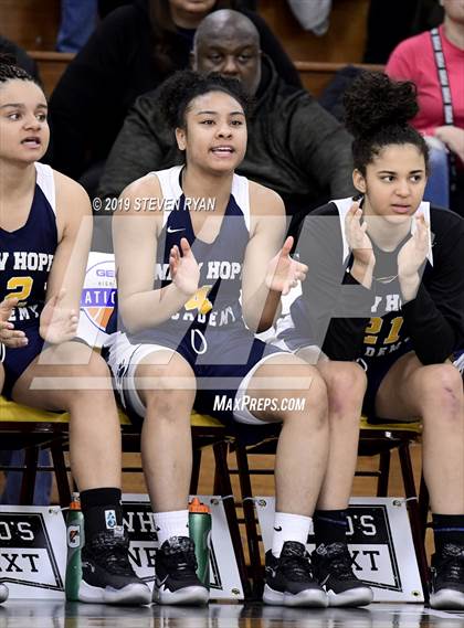 Thumbnail 2 in New Hope Academy vs. St. John's (GEICO National Tournament Final) photogallery.