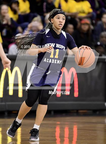 Thumbnail 1 in New Hope Academy vs. St. John's (GEICO National Tournament Final) photogallery.