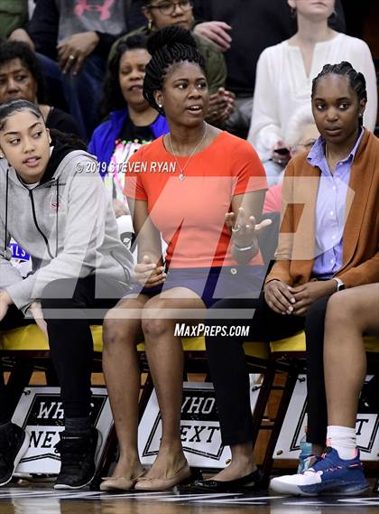 Thumbnail 2 in New Hope Academy vs. St. John's (GEICO National Tournament Final) photogallery.