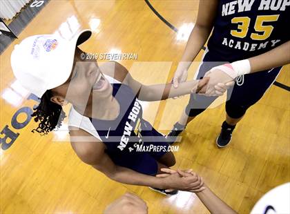 Thumbnail 3 in New Hope Academy vs. St. John's (GEICO National Tournament Final) photogallery.